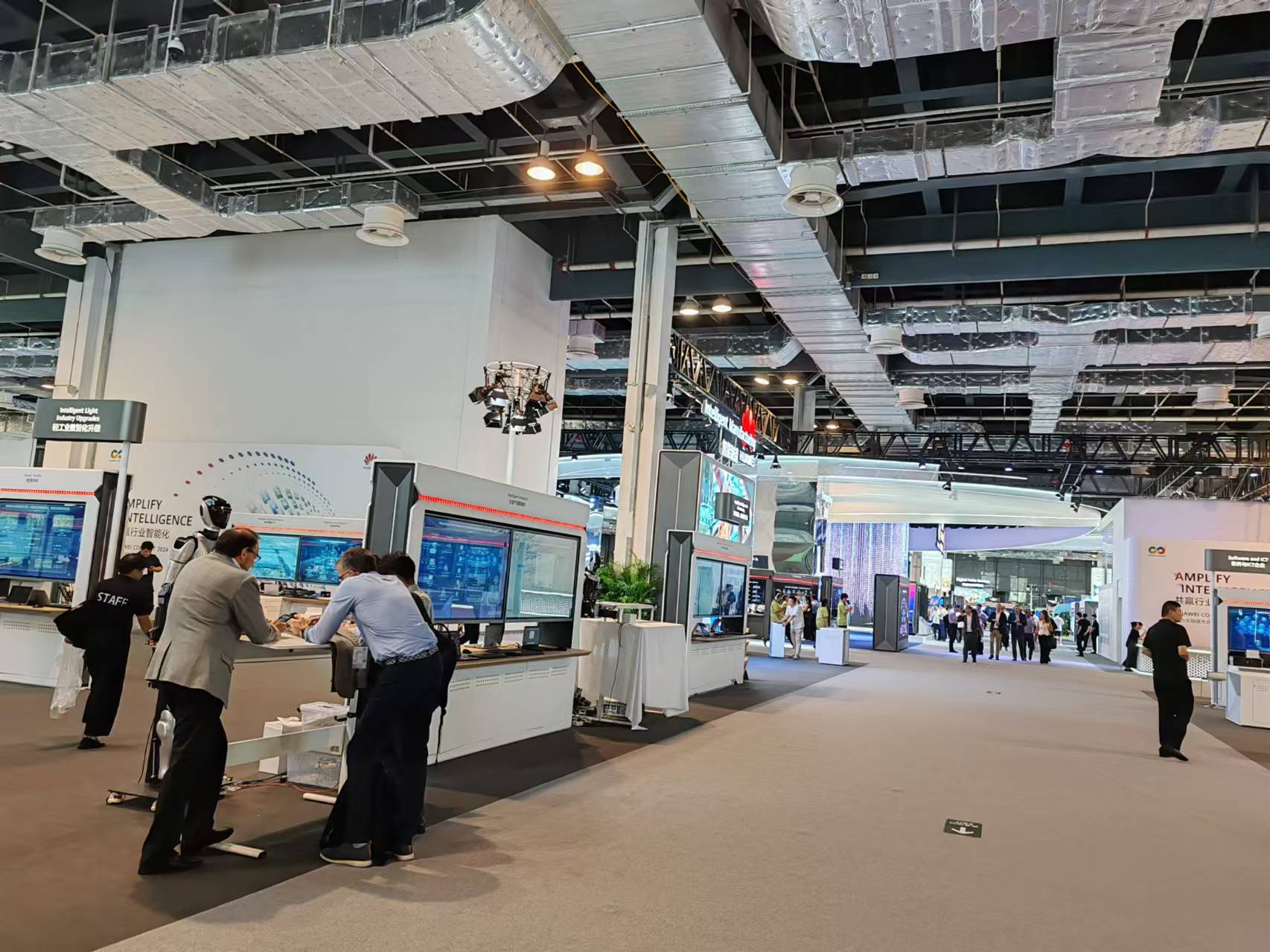 【共贏行業智能化】高能計算機攜手鯤鵬模組金融工控機,受邀參加華為全聯接大會2024!(圖6) 【共贏行業智能化】高能計算機攜手鯤鵬模組金融工控機,受邀參加華為全聯接大會2024!(圖6)